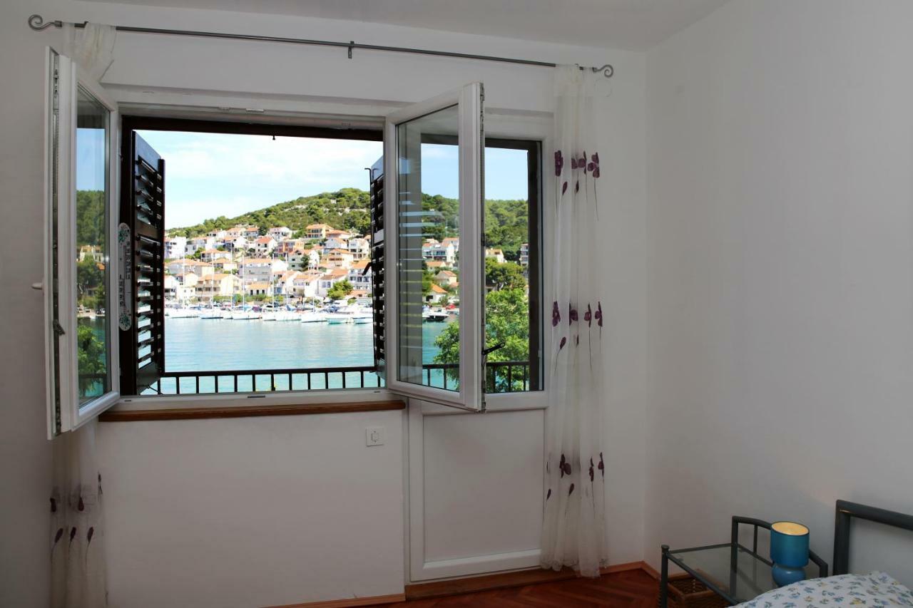 Seaside Apartment Tisno Extérieur photo